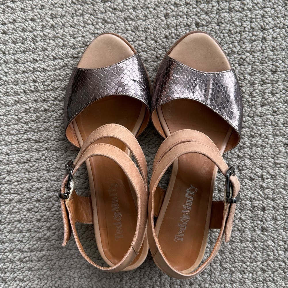 Teddy & Muffy leather sandal 38 wide